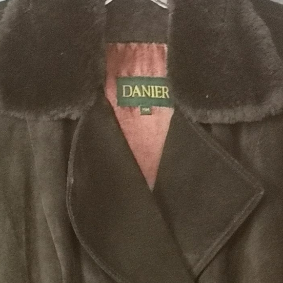 90s Vintage Danier Dark Brown Suede Opp Coat with Fur Trim - Picture 3 of 4